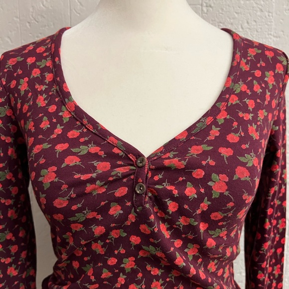 small top - Picture 1 of 6